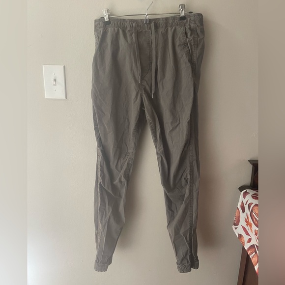 Men’s American Eagle Flex size Small Tall Gray Elastic Pants Joggers - Picture 1 of 1
